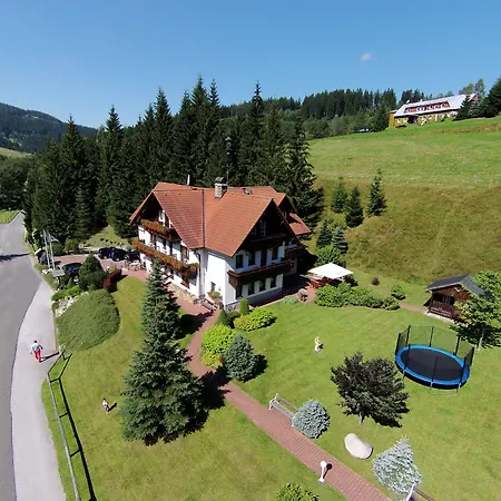 Martin & Kristyna 호텔 3*