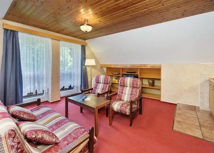 Martin & Kristyna Szálloda