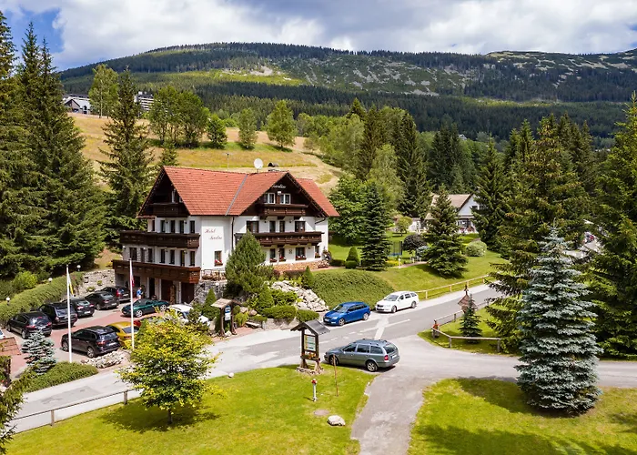 Martin & Kristyna Špindlerŭv Mlýn