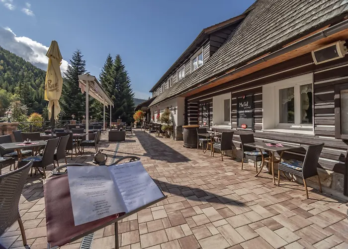 Martin & Kristyna Szálloda 3*