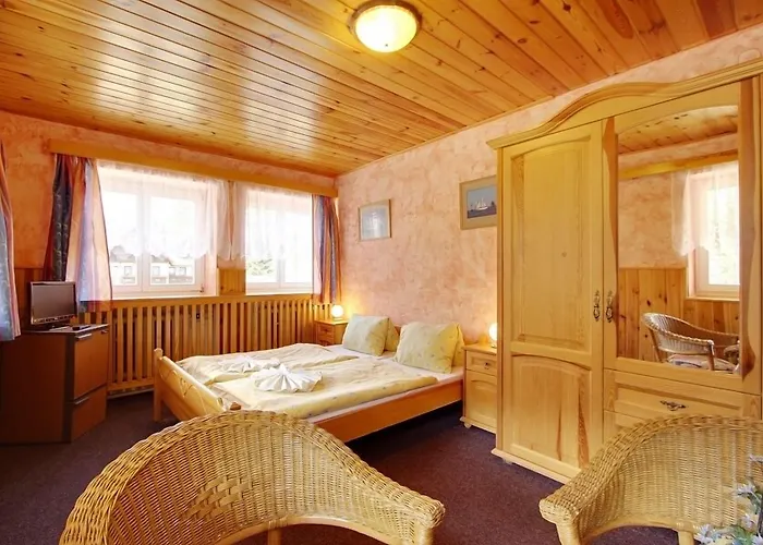 Martin & Kristyna Szálloda 3*