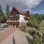 Martin & Kristyna فندق Špindlerŭv Mlýn