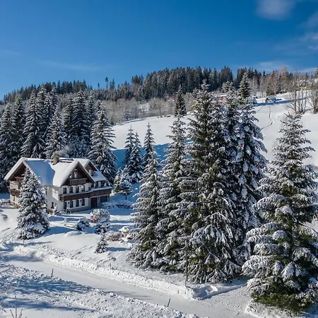 فندق Martin & Kristyna Špindlerŭv Mlýn