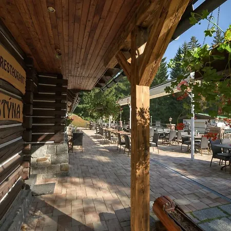 Martin & Kristyna 3* Špindlerŭv Mlýn