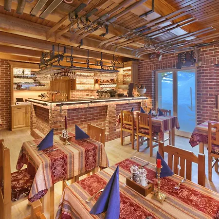 Martin & Kristyna Hotel 3*