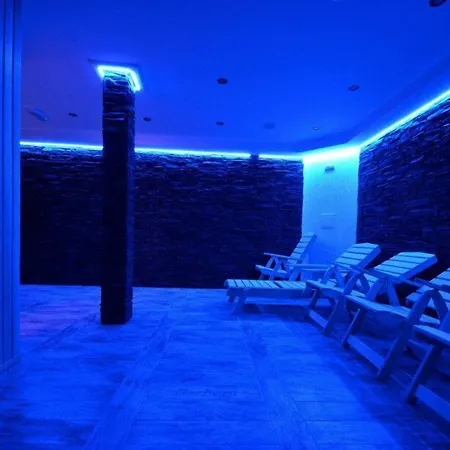 Martin & Kristyna Hotel Szpindlerowy Młyn