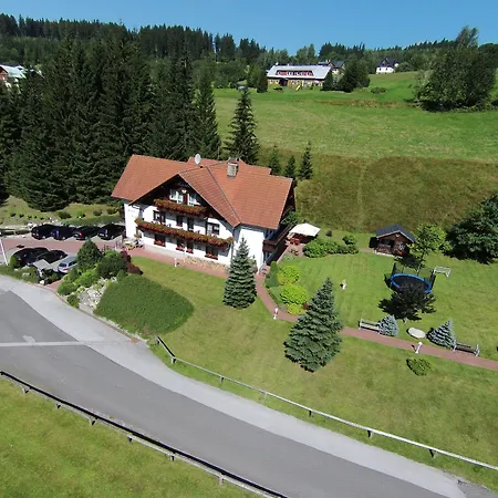 Martin & Kristyna فندق Špindlerŭv Mlýn