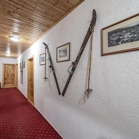 Martin & Kristyna Hotel Špindlerŭv Mlýn