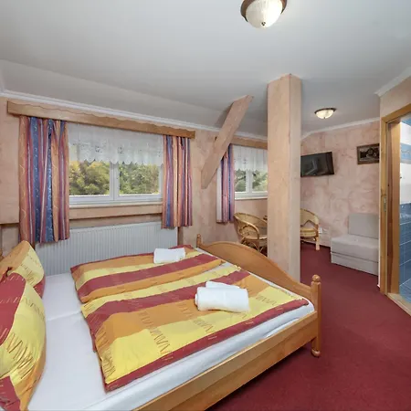 Martin & Kristyna Hotel