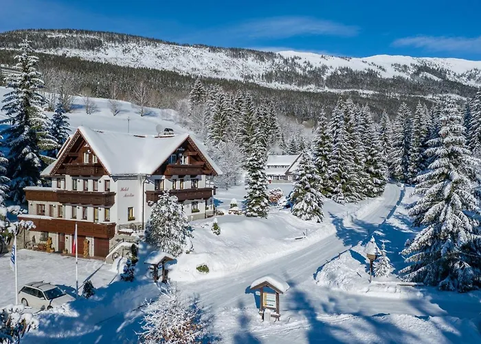 Martin & Kristyna 酒店 Špindlerŭv Mlýn