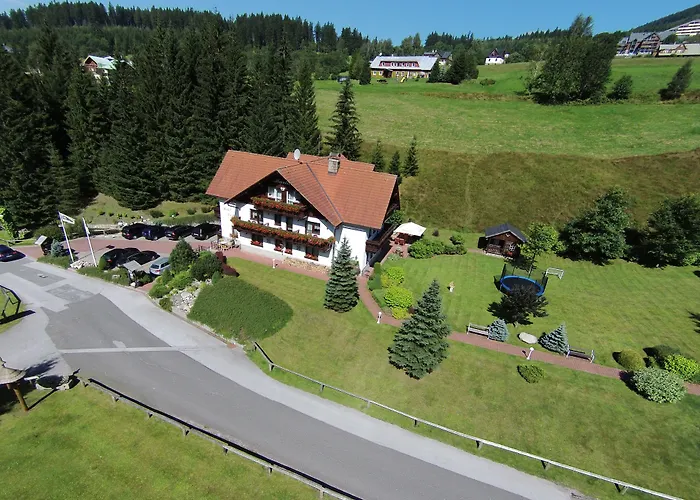 Martin & Kristyna 酒店 Špindlerŭv Mlýn