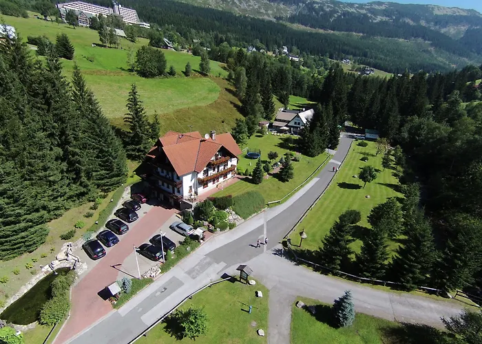 Martin & Kristyna Špindlerŭv Mlýn